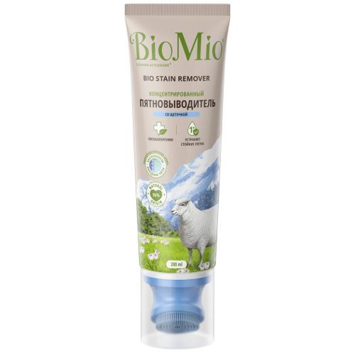 БиоМио Универсальный пятновыводитель-концентрат для цветных и белых тканей со щеткой Bio Stain Remover Colors &amp; Whites, 200 мл (BioMio, Стирка)